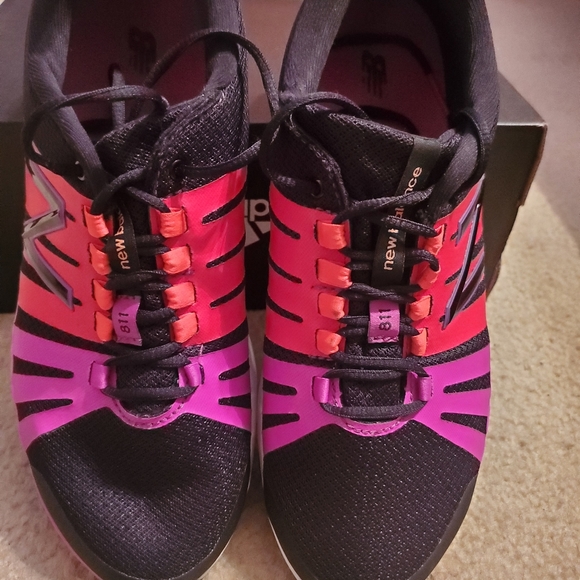 Running shoes - Picture 3 of 6